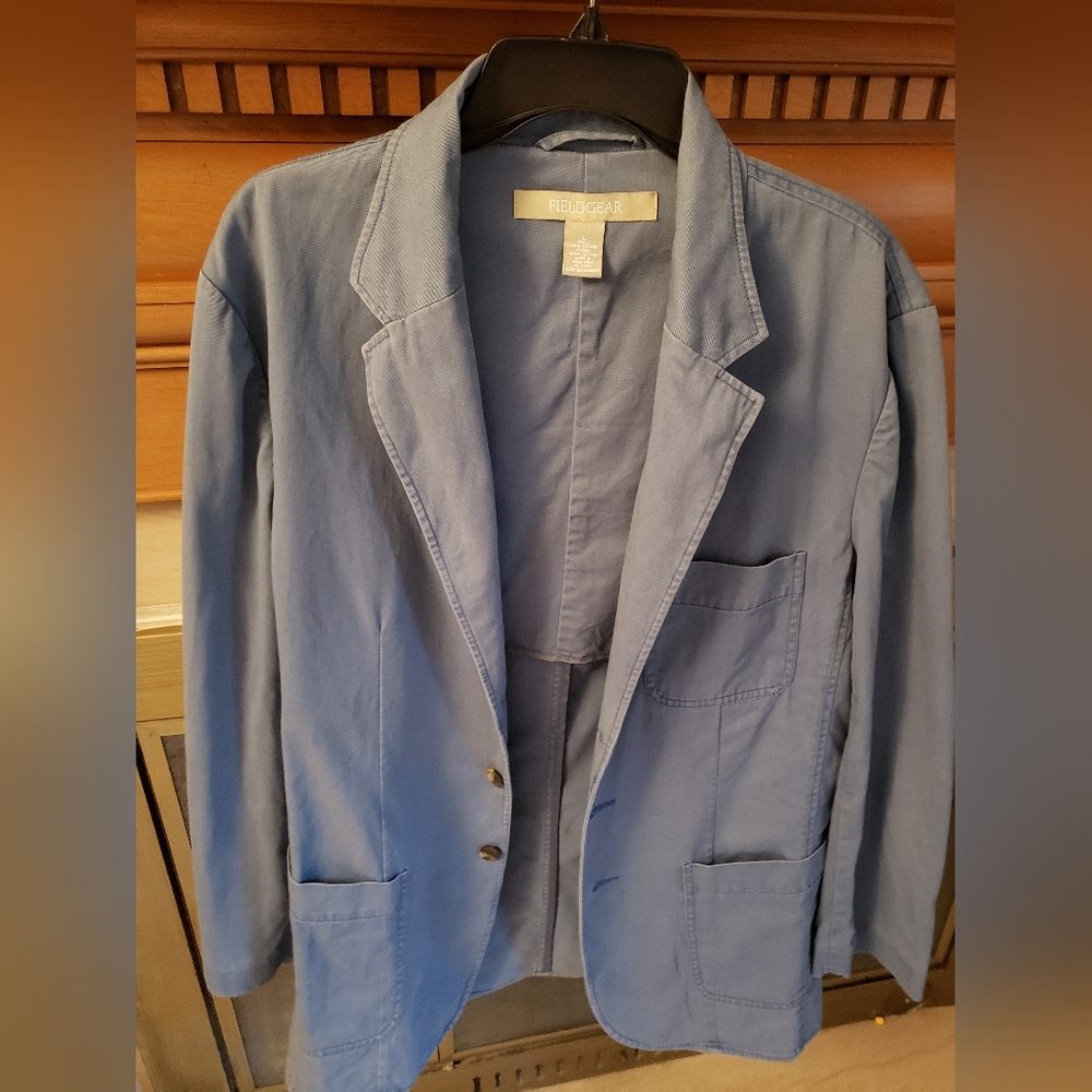 Mens, Field Gear , jacket size large, light blue